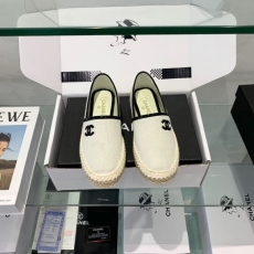 Chanel Low Shoes